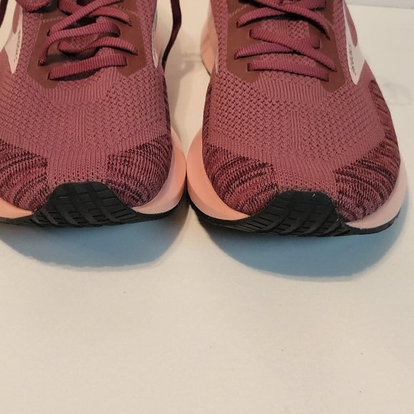 Brooks Levitate 4 Road Running Sneakers Size 8 Maroon / Pink - Picture 14 of 16